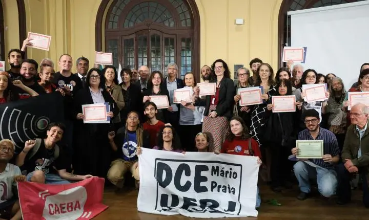 UFRJ concede diplomas póstumos a estudantes e docentes mortos pela ditadura